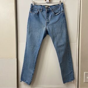 Levi’s Wedgie Button Fly Raw Hem Jeans 30